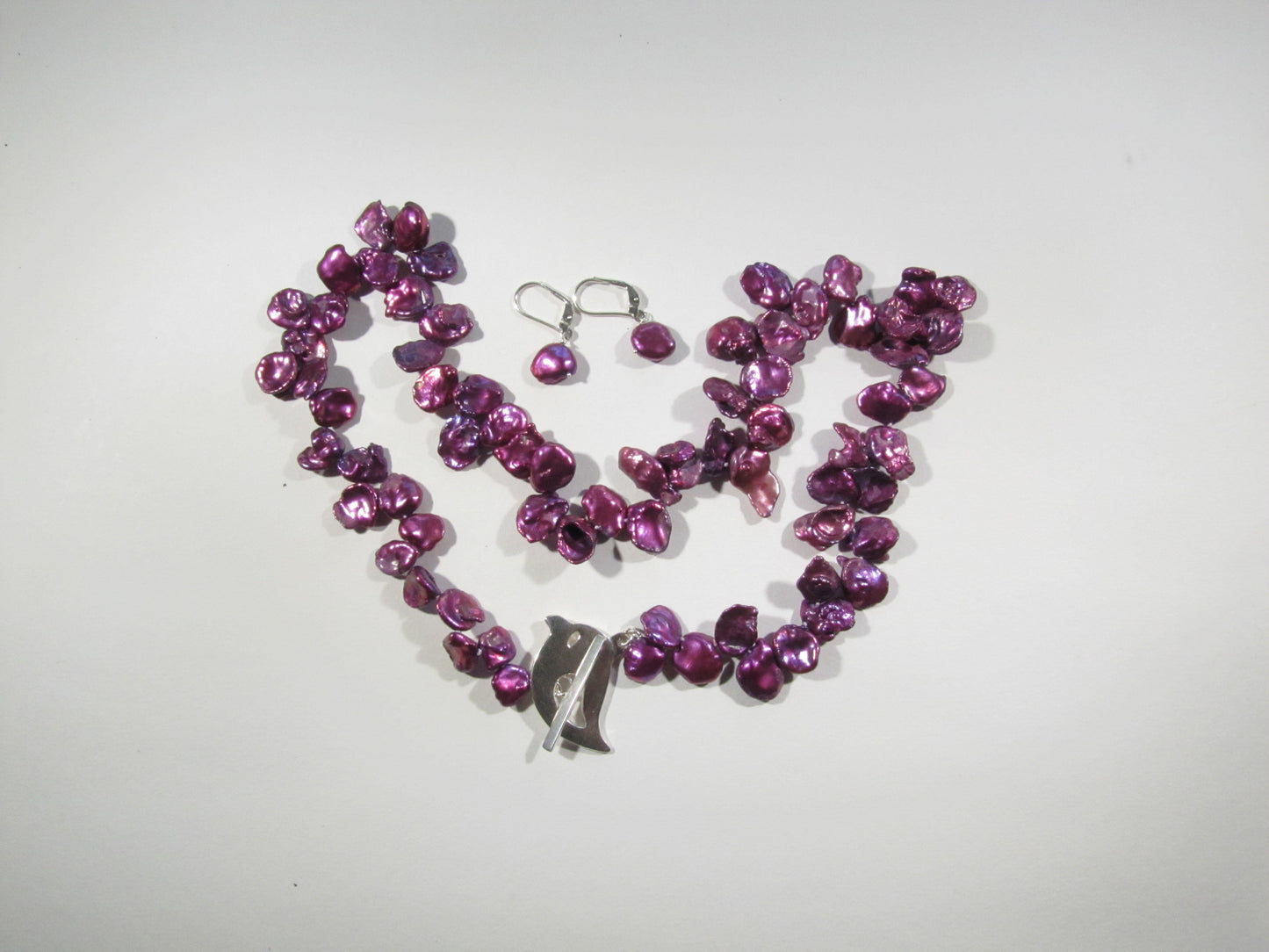 COLLIER PERLES KESHI PÉTALE FUSHIA
