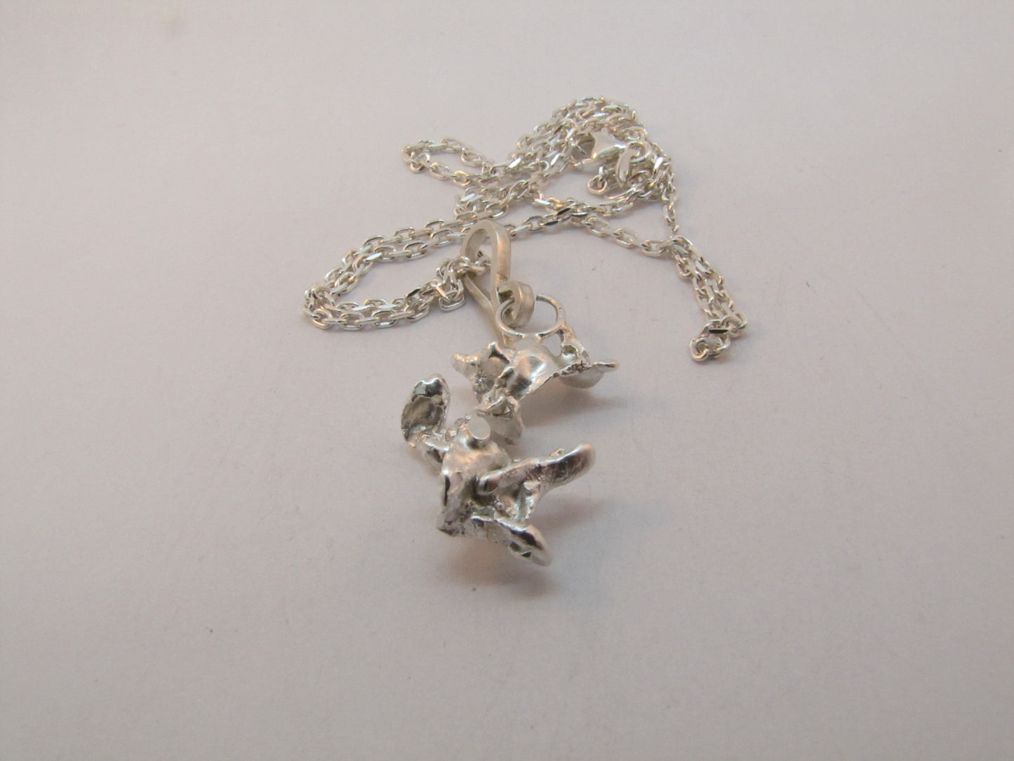 COLLIER PENDENTIF ARBRE