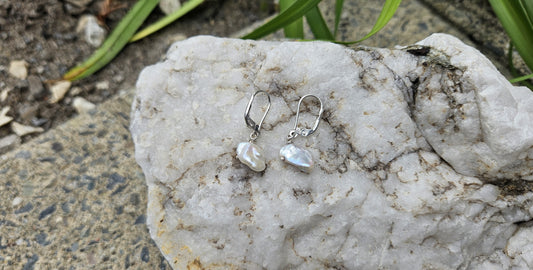 BOUCLES PERLES KESHI BLANCHE MOYEN