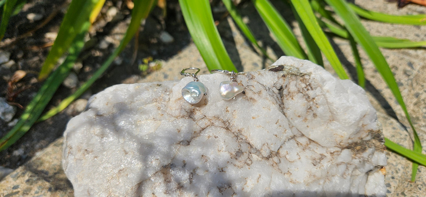 BOUCLES PERLES KESHI GRIS GRAND