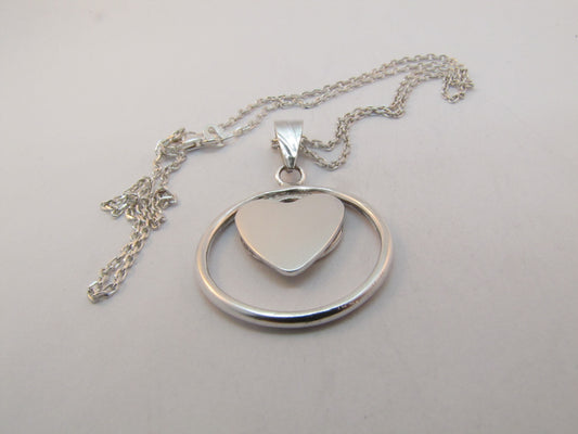 COLLIER PENDENTIF COEUR ENCERCLÉ