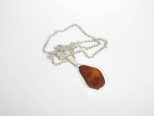 COLLIER PENDENTIF AMBRE