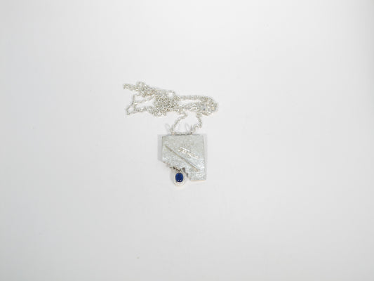 COLLIER PENDENTIF RÉTICULÉE KYANITE