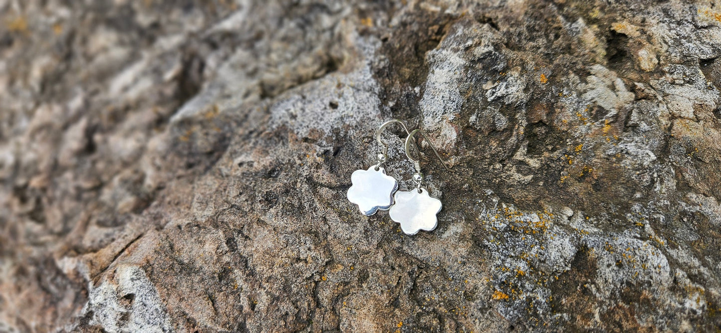 BOUCLES FLEUR UNIE